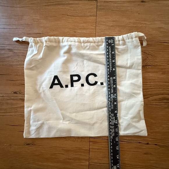 New A.P.C dust bag - Picture 5 of 5